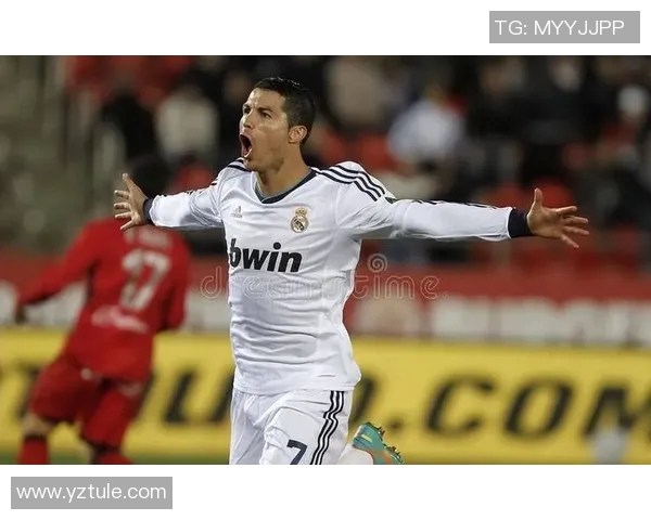 足球明星中是否有洛伊斯基这个名字的传奇故事与成就分析 足球明星中是否有洛伊斯基这个名字的传奇故事与成就分析