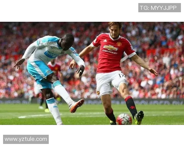 安德莱与标准烈日的激烈对决揭示足球战术与团队精神的完美结合 安德莱与标准烈日的激烈对决揭示足球战术与团队精神的完美结合